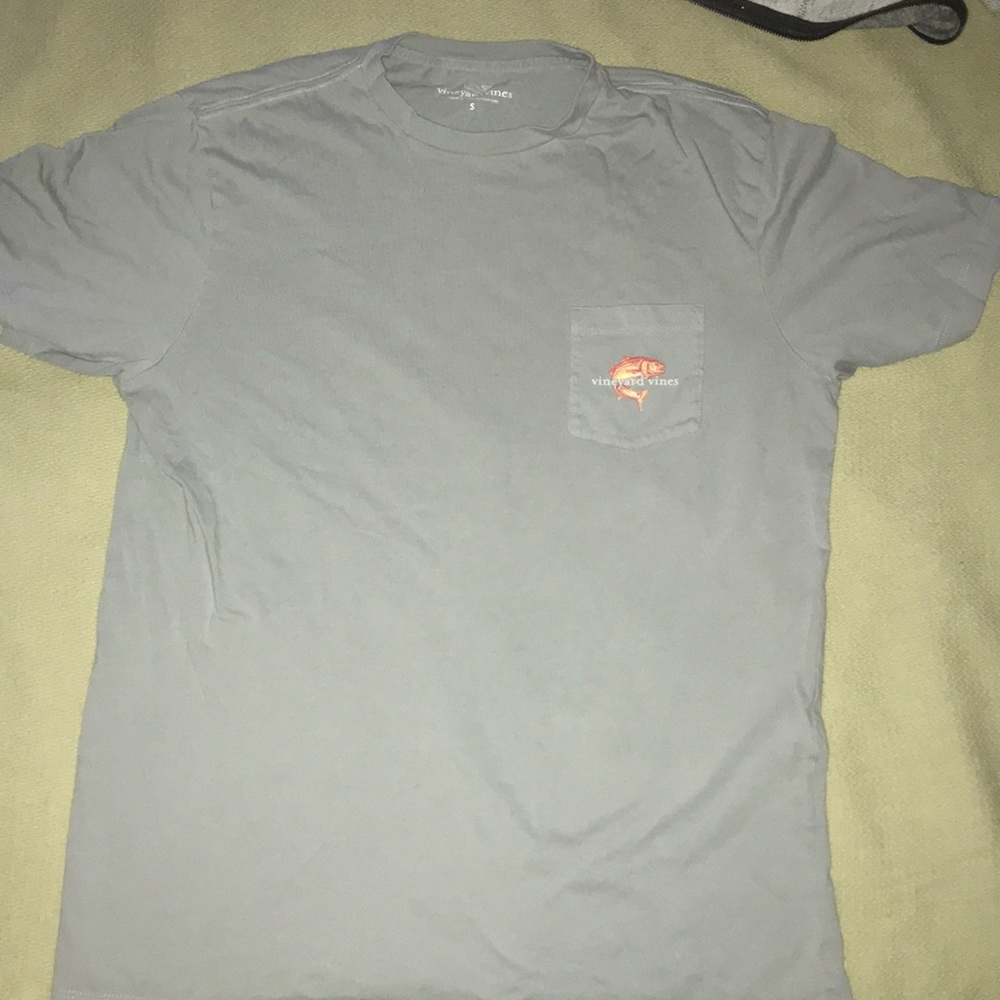 men's small vineyard vines tee shirt